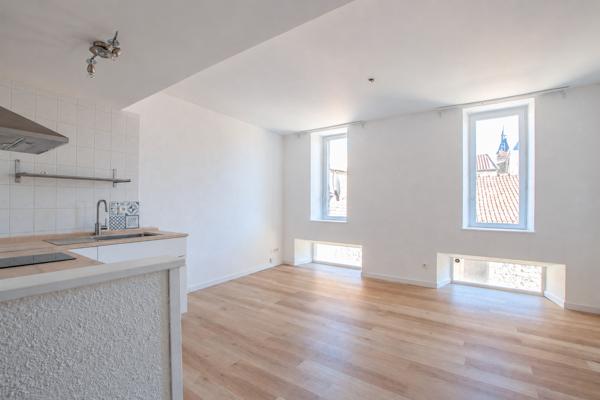 Appartement T3, 2 chambres, cave