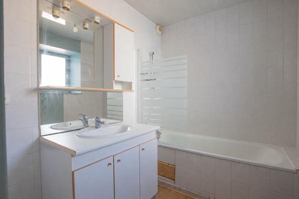 Appartement T3, 2 chambres, cave