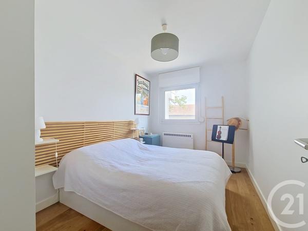 Appartement T4 à vendre  4 pièces - 82 m 2   ARCACHON  - 33