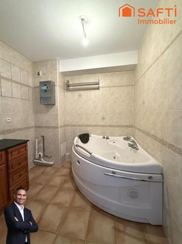 Superbe appartement en attique de 4 pièces disposant d'une cave, d'une place de stationnement privée et d'un garage !