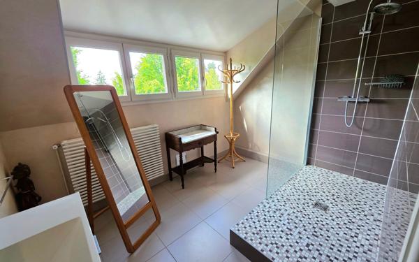 Maison à vendre    5 pièces •  Guise