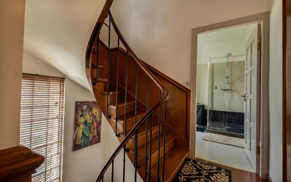 Maison à vendre    8 pièces • 263 m2 Villemomble