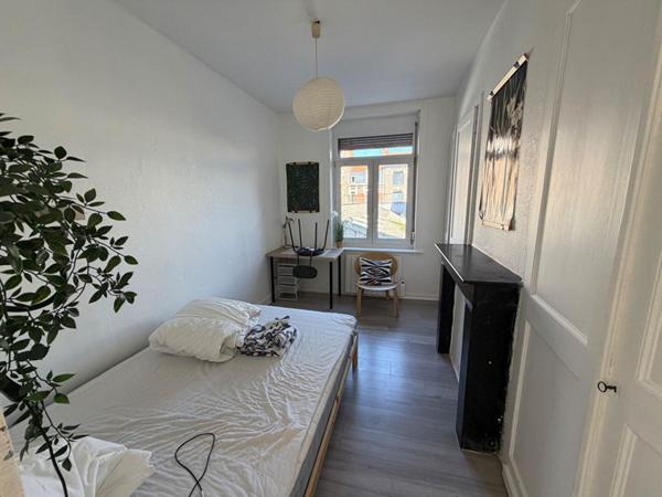 A LOUER : T2 à LILLE • Rue Newton - Wazemmes • 545 € CC • Réf. 641400100168-001