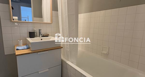Location Studio meublé 33.1 m² - Angers 49000