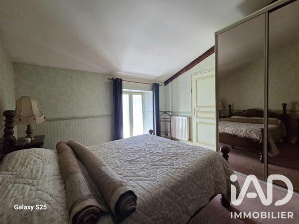 Maison à vendre 8 pièces 188 m² Neuville-de-Poitou