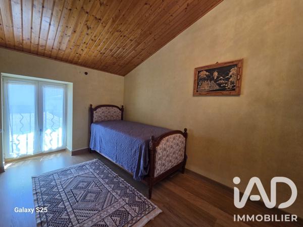 Maison à vendre 8 pièces 188 m² Neuville-de-Poitou