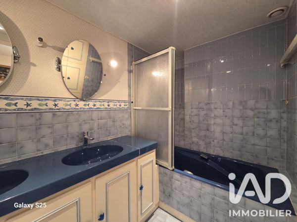 Maison à vendre 8 pièces 188 m² Neuville-de-Poitou