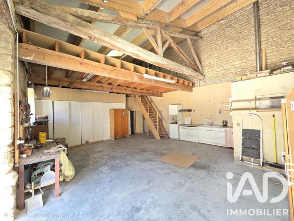 Maison à vendre 8 pièces 188 m² Neuville-de-Poitou