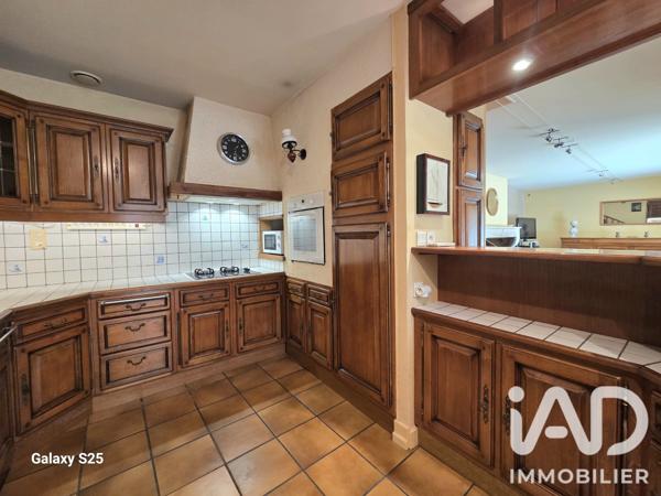 Maison à vendre 8 pièces 188 m² Neuville-de-Poitou