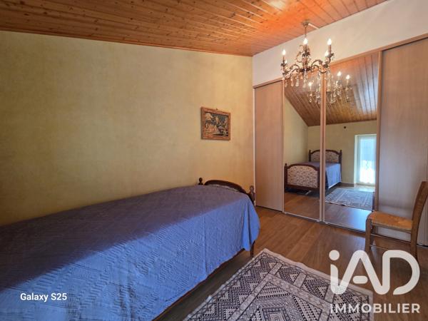 Maison à vendre 8 pièces 188 m² Neuville-de-Poitou
