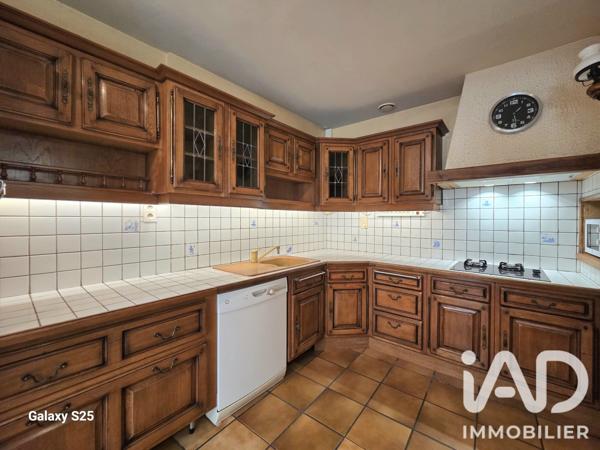 Maison à vendre 8 pièces 188 m² Neuville-de-Poitou