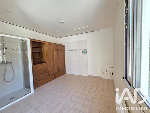 Maison à vendre 8 pièces 188 m² Neuville-de-Poitou