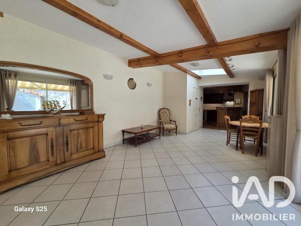 Maison à vendre 8 pièces 188 m² Neuville-de-Poitou