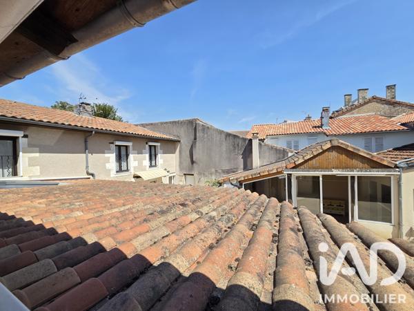 Maison à vendre 8 pièces 188 m² Neuville-de-Poitou