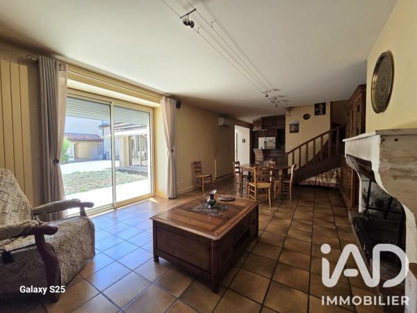 Maison à vendre 8 pièces 188 m² Neuville-de-Poitou