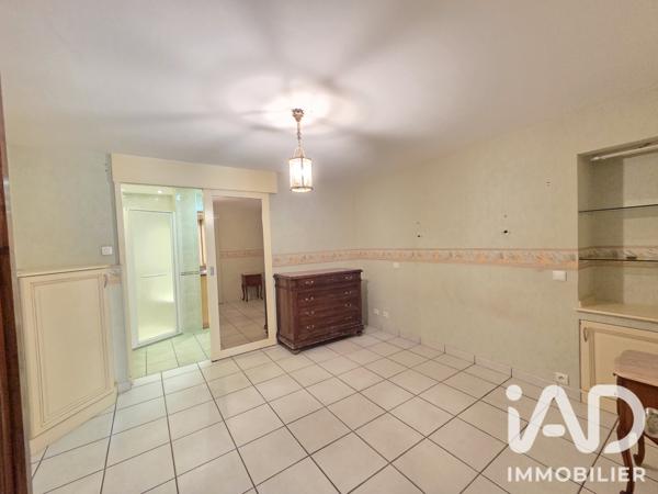 Maison à vendre 8 pièces 188 m² Neuville-de-Poitou