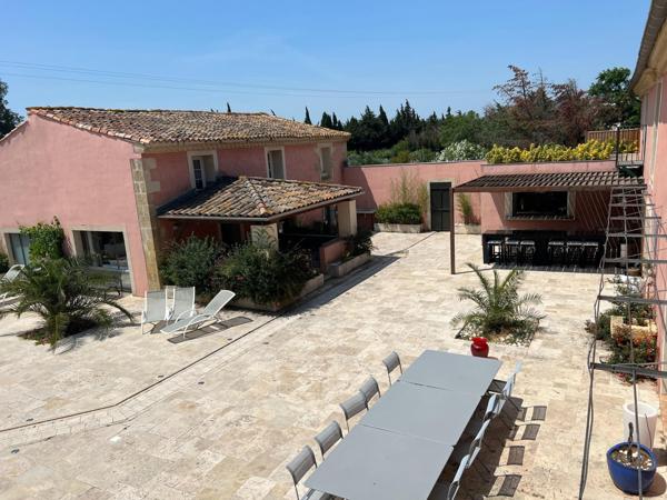 30210 Ledenon Mas Provençal d'Exception proche Pont du Gard