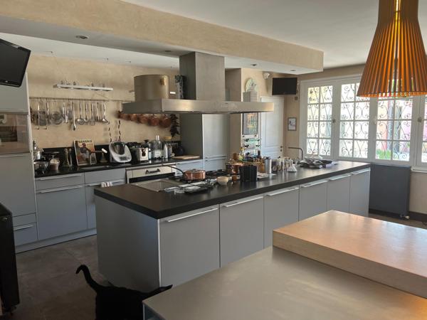 30210 Ledenon Mas Provençal d'Exception proche Pont du Gard