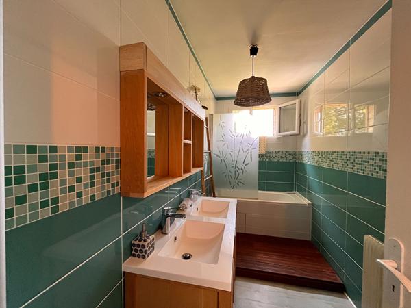 Maison 4 pièces à vendre Andernos les Bains - 33510 / Réf: 989