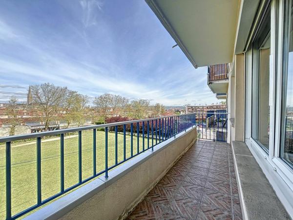 Appartement à louer  4 pièces •  Vandoeuvre-lès-Nancy