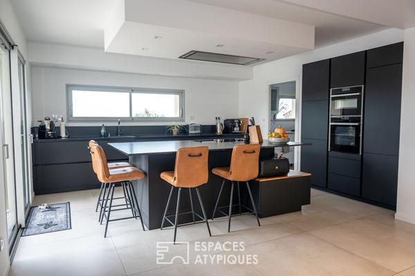 Ferme rénovée avec vue dégagée sur l’Ardèche