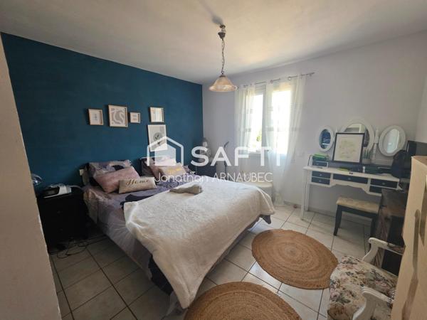 Maison autonome avec revenus solaires et terrain constructible