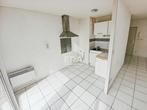 Appartement Salon De Provence 2 pièce(s) 47 m2 avec garage