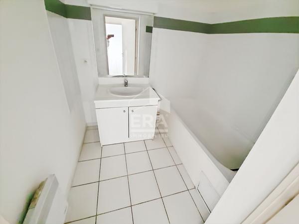 Appartement Salon De Provence 2 pièce(s) 47 m2 avec garage