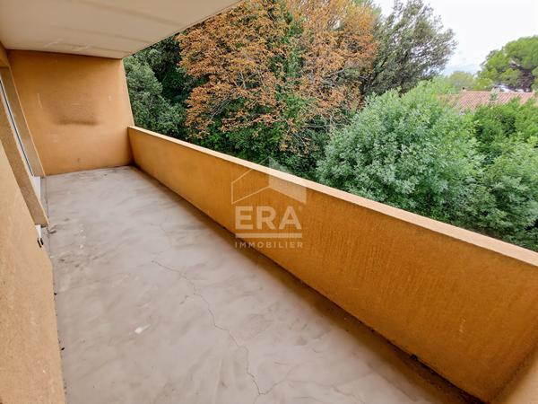 Appartement Salon De Provence 2 pièce(s) 47 m2 avec garage