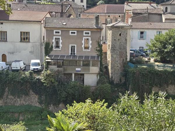 Maison à vendre à Saint-Sauveur-de-Montagut (07190)