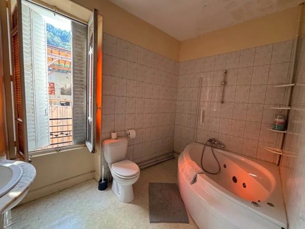 Maison à vendre à Saint-Sauveur-de-Montagut (07190)