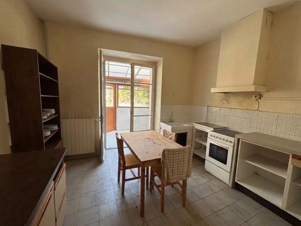 Maison à vendre à Saint-Sauveur-de-Montagut (07190)