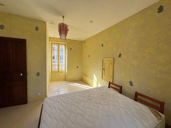Maison à vendre à Saint-Sauveur-de-Montagut (07190)