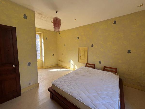 Maison à vendre à Saint-Sauveur-de-Montagut (07190)
