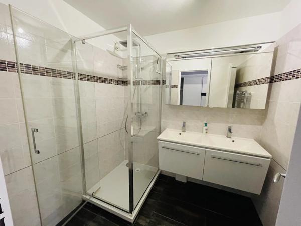 Location Appartement 3 pièces 77 m2 à Nice