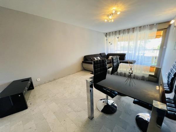 Location Appartement 3 pièces 77 m2 à Nice