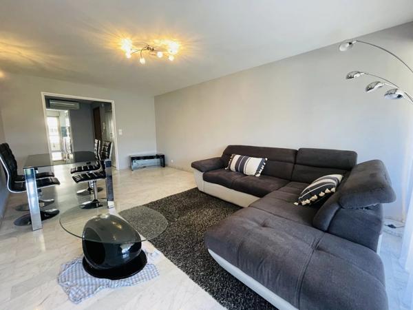 Location Appartement 3 pièces 77 m2 à Nice