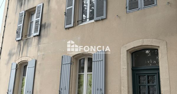 Location Local commercial 2 pièces 42 m² - Carpentras 84200