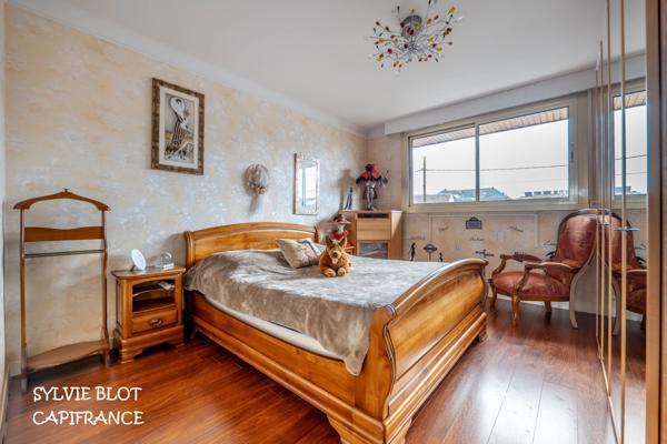 Maison à vendre 7 pièces PARAY VIEILLE POSTE (91) - Sous-sol - Terrain 730m² - Dépendance.