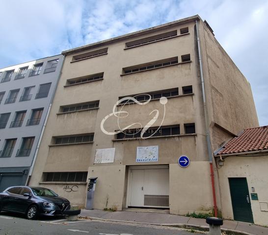 VENTE LYON 69004 - PARKING INTERIEUR EN SOUS-SOL DANS COPROPRIETE GARAGES PROCHE HOPITAL CROIX-ROUSSE