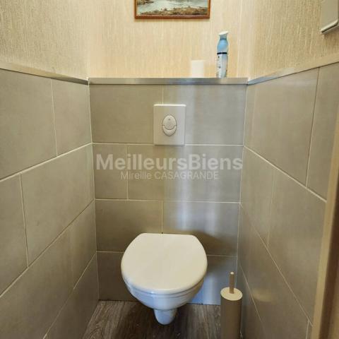 T4 HYPER CENTRE avec balcon et Parking