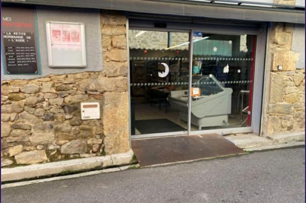 Immeuble à VAL DE DAGNE, 11220 - 420m²