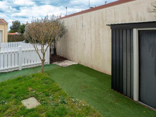 Maison Les Sables D Olonne 3 pièces 2 chambres jardinet 2 parkings 1 km centre ville