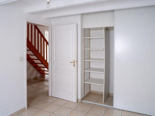 Maison Les Sables D Olonne 3 pièces 2 chambres jardinet 2 parkings 1 km centre ville