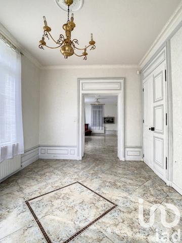 Location maison 7 pièces 275 m² Glisy