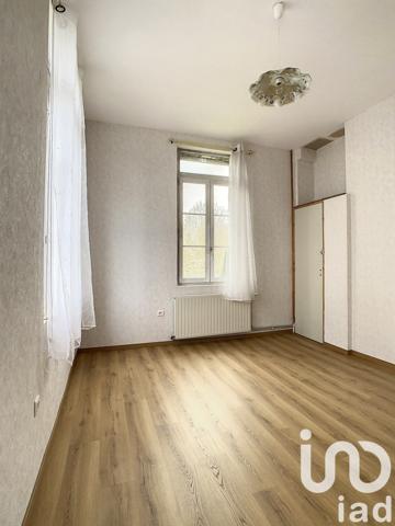 Location maison 7 pièces 275 m² Glisy