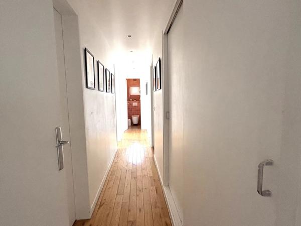 Location                                                      Appartement
                        
                     6 pièces                      130 m2                     à Nantes