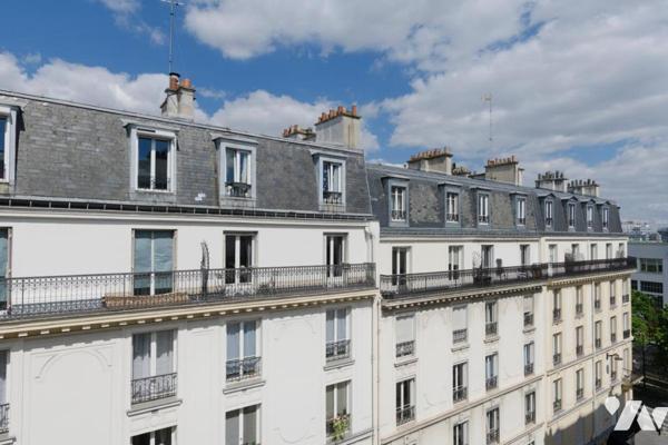 PARIS 12 / DAUMESNIL - APPARTEMENT 2 PIÈCES BIS RÉNOVÉ EN ÉTAGE ÉLEVÉ AVEC BALCON + CAVE