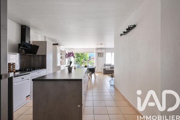 Maison à vendre 4 pièces 105 m² Cuges-les-Pins