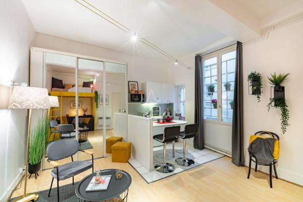 Paris 3e - Saint-Claude | Studio de charme avec mezzanine au cœur du Marais